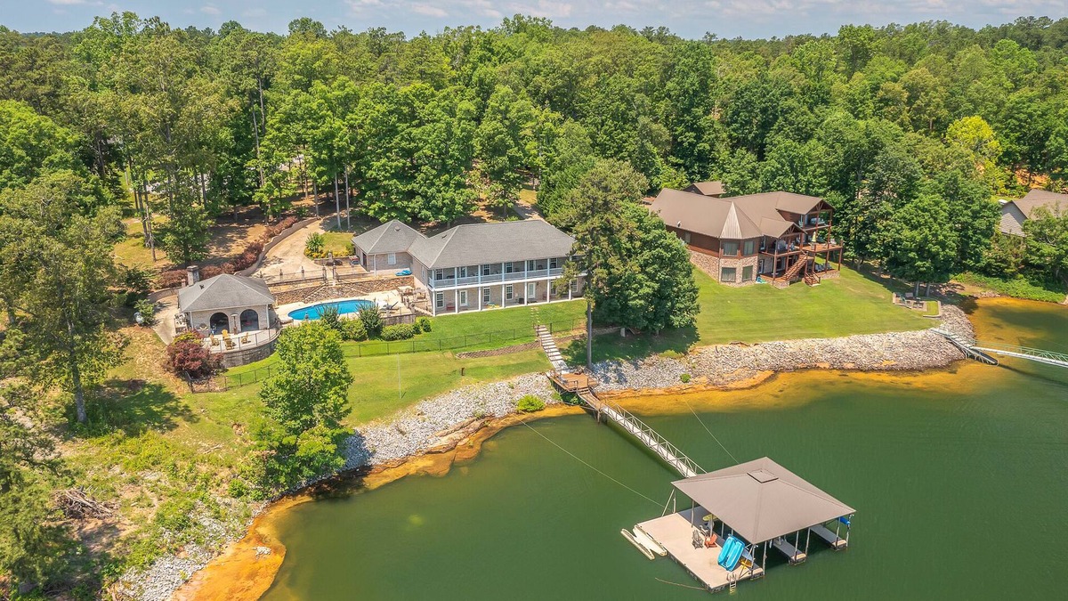 Arley House | Lake Life 105: 5 BR, 3.5 BA in Arley, Sleeps 16