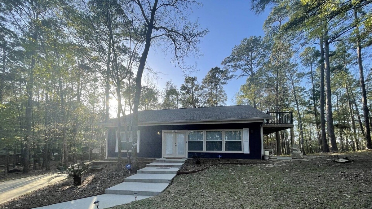 Cape Royale Cabin | Lake Livingston 4th of July Retreat! Perfect for Family and Child Friendly