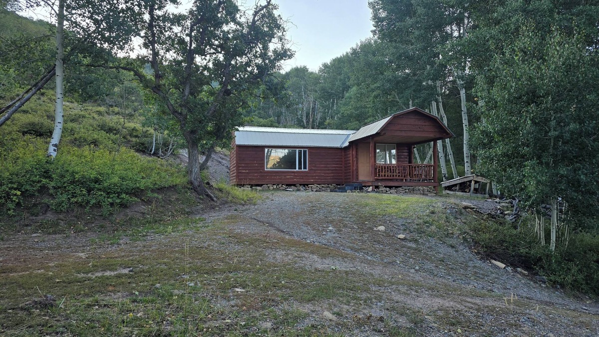 Monticello Cabin | Lake Log Cabin Getaway