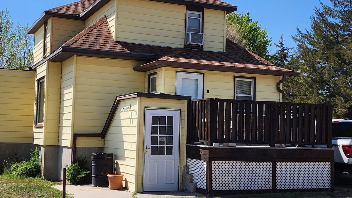 Lemoyne House | Lake Mac Lodge - a 4-bedroom house in charming Lemoyne. Relax and unwind.