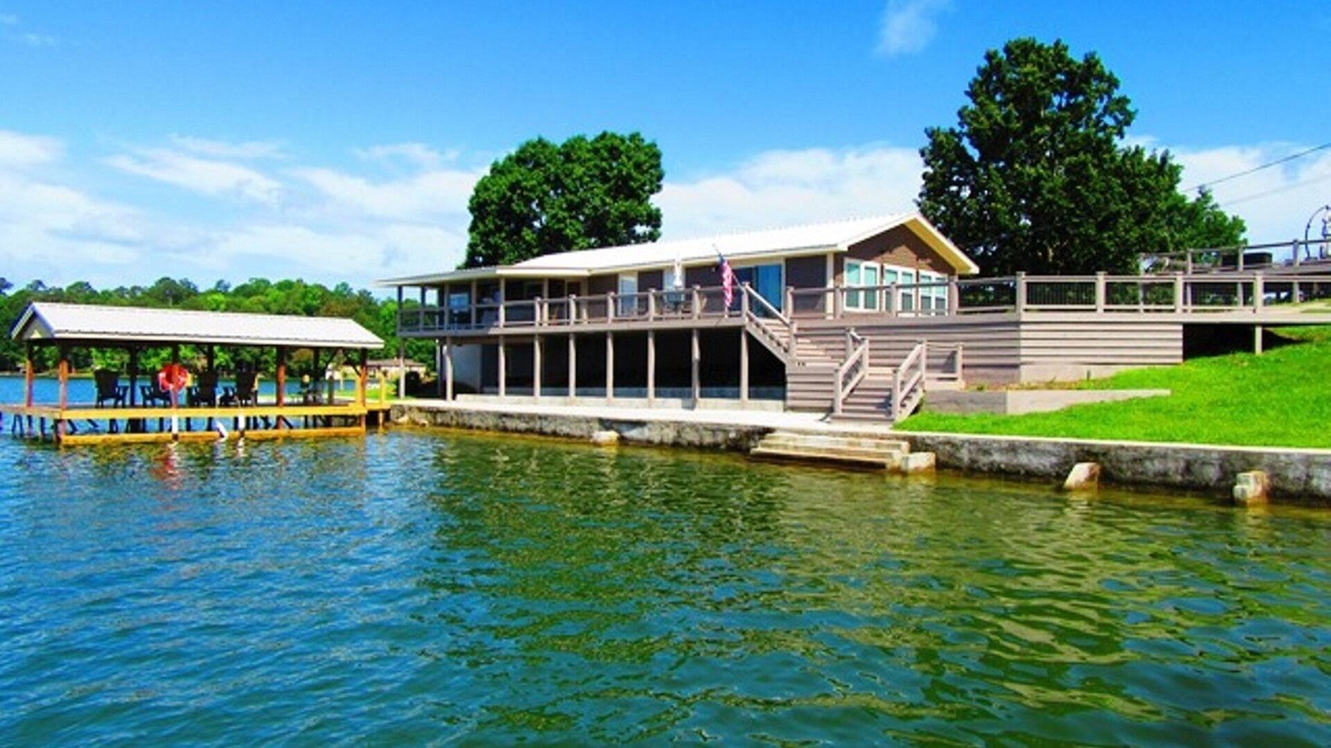 Jacksons' Gap House | Lake Martin > Lake Front Home