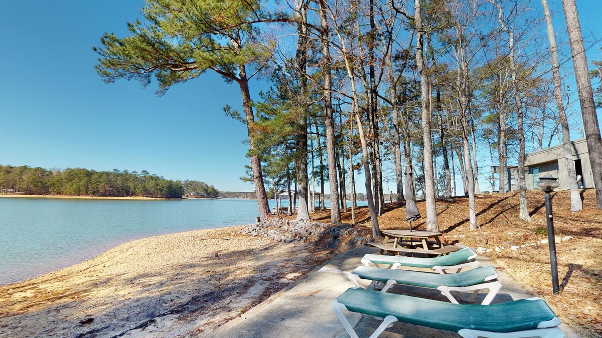 Little Kowaliga House | Lake Martin Oasis on Nero's Point, sleeps 15!
