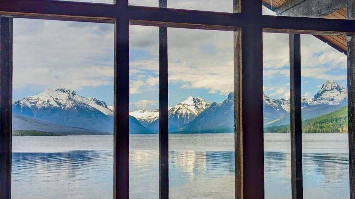 Agpar Cabin | Lake McDonald Cabin Inside Glacier National Park