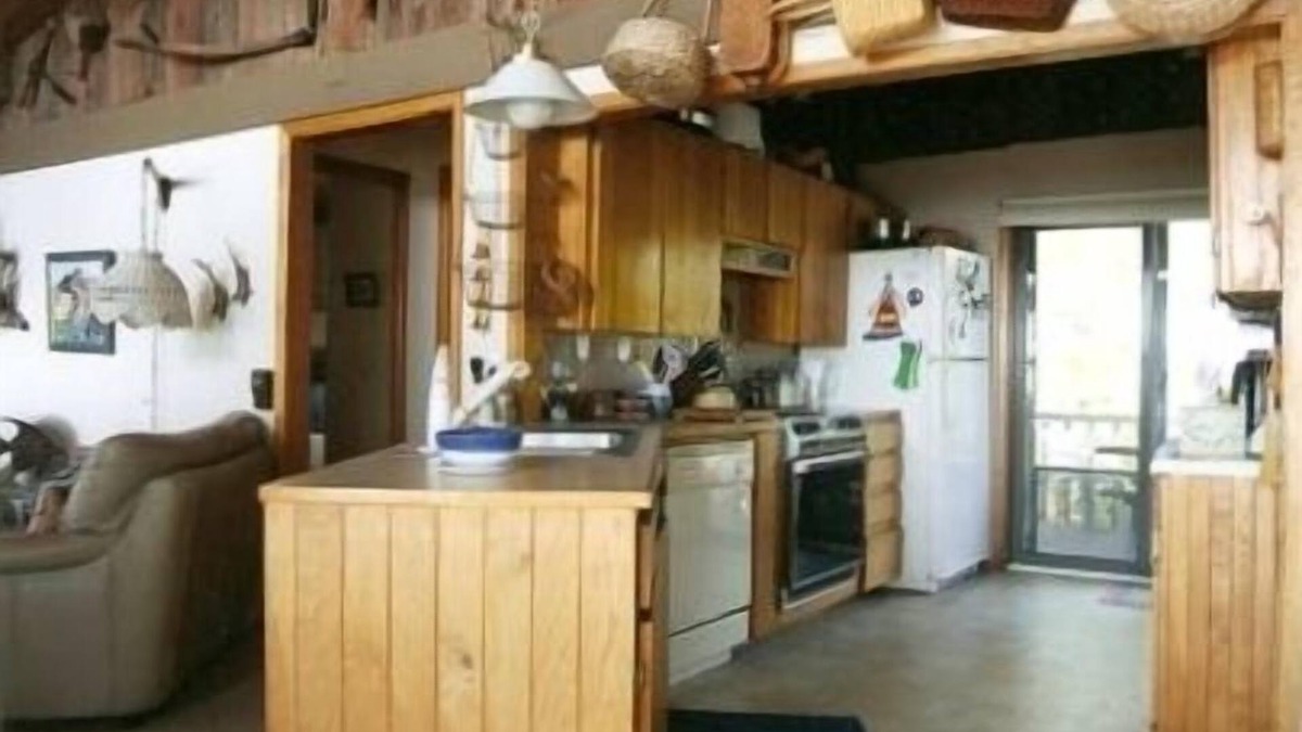 Shelby Cottage | Lake Michigan Beachfront Cottage