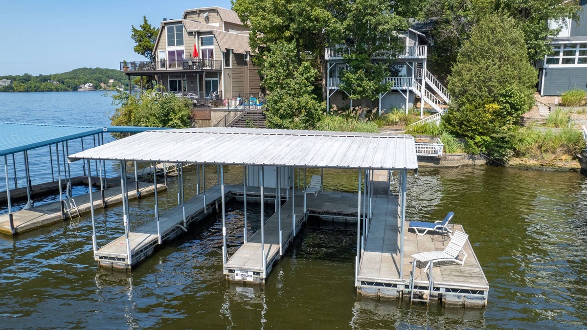 Lake of the Ozarks House | Lake of the Ozarks Four Bedroom Home Right Off The Water in Margaritaville