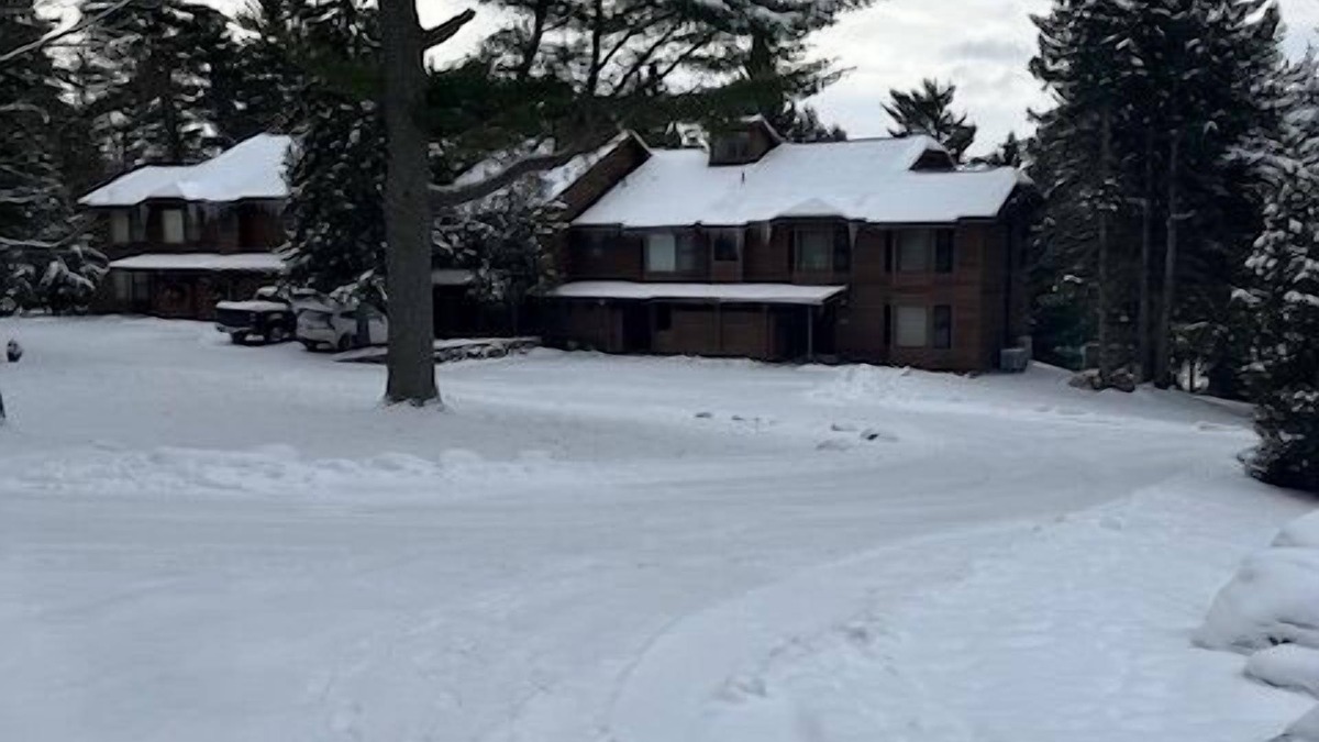 Lake Placid House | Lake Placid, NY, Mirror Lake Attached Lodges
