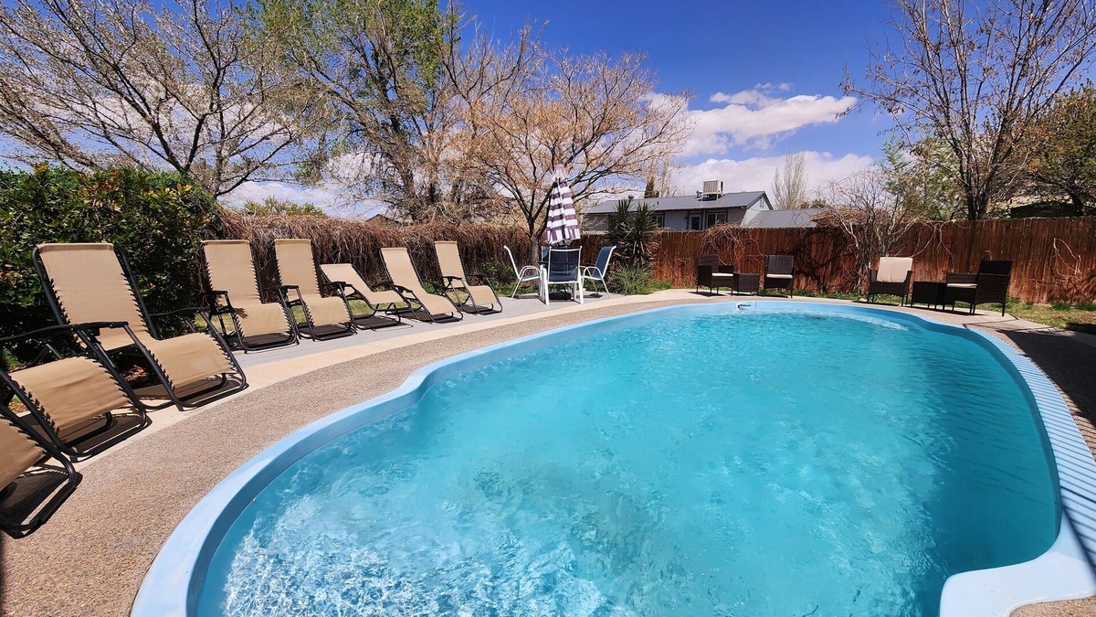 Page House | Lake Powell Home with Pool