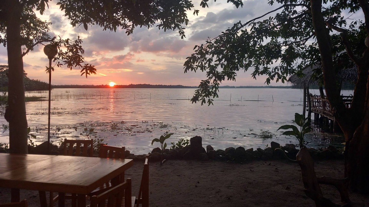 Maha Gonadoowa Resort | Lake Resort Bolgoda