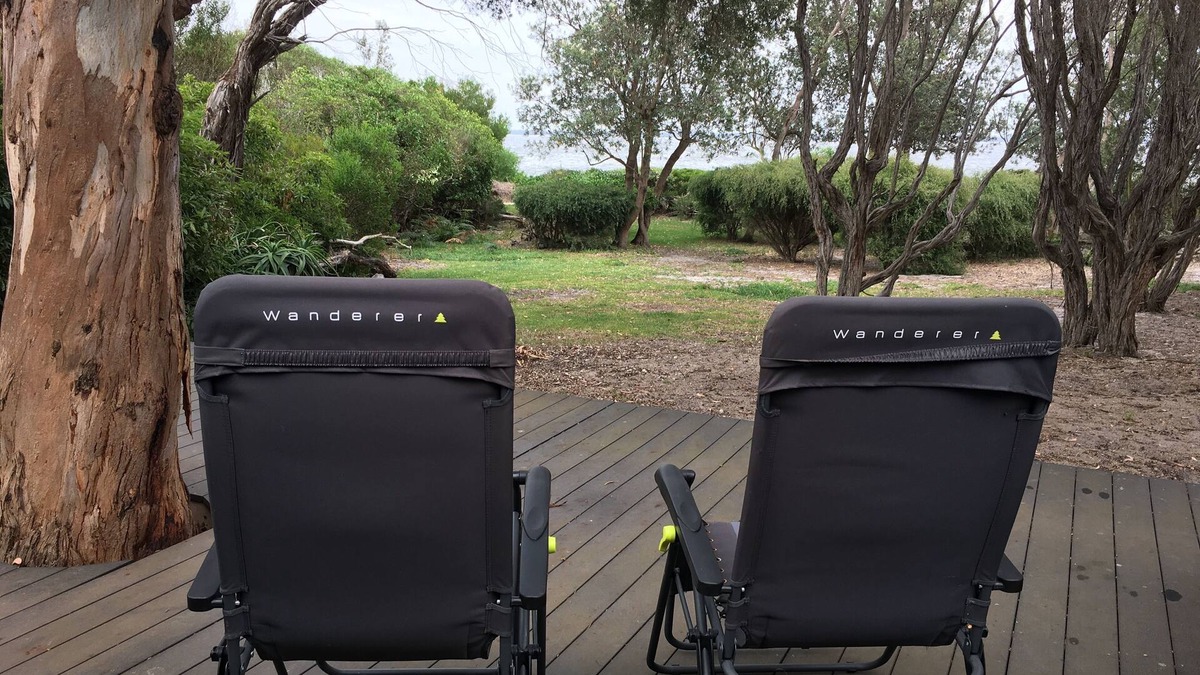 Loch Sport House | Lake Retreat -lake frontage, beautiful beach with crystal clear water! Bliss!