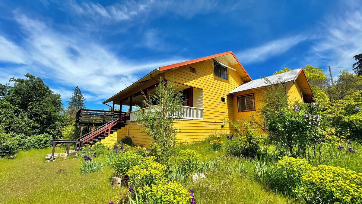 Clear Lake House | Lake Retreat: Stunning Views, Private Park-Like Paradise!
