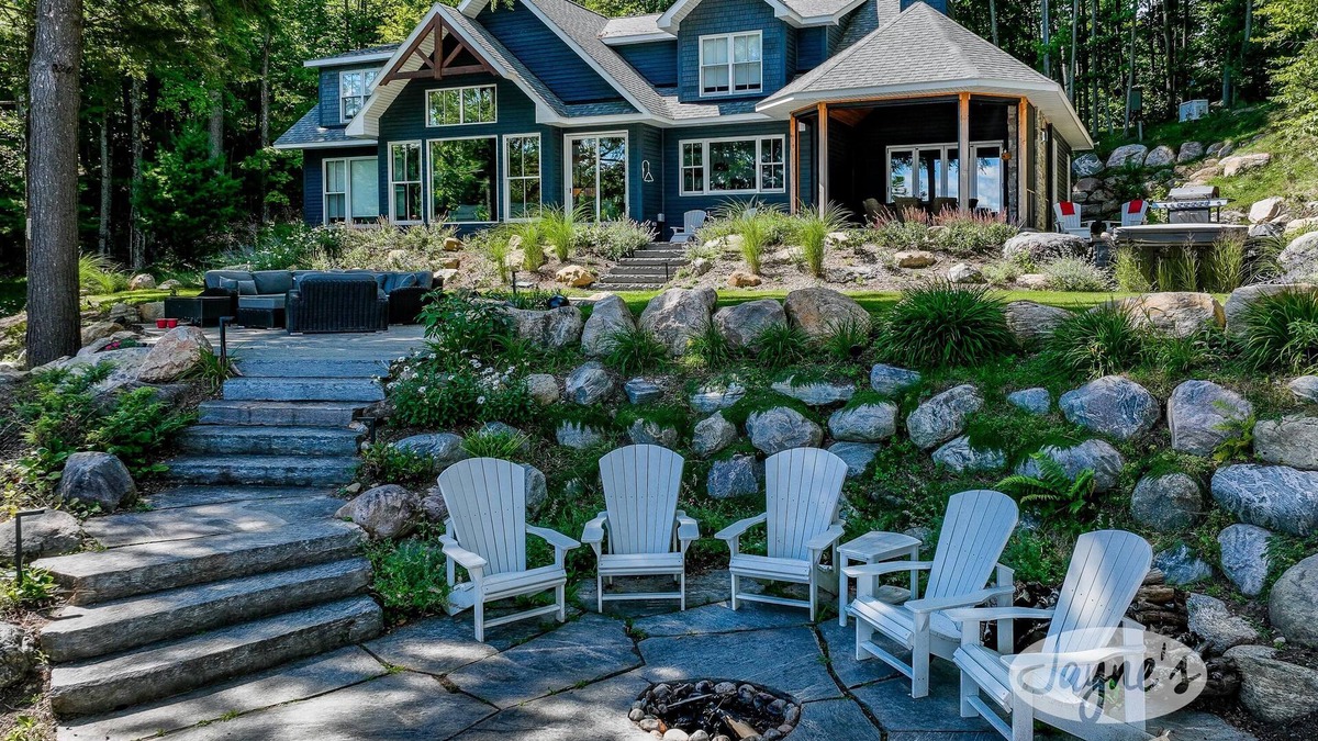 Muskoka Lakes Cottage | Lake Rosseau! New Build! 7 Bedrooms, 6 Bath!, Luxury Family Getaway!
