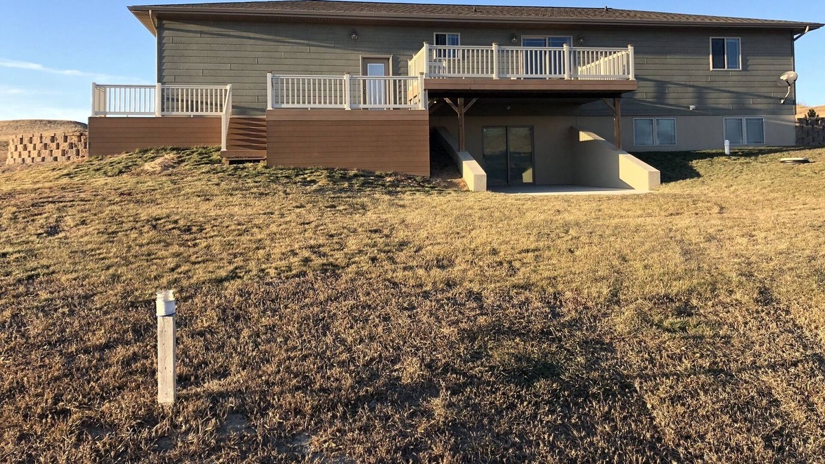 New Town House | Lake Sakakawea lower level duplex