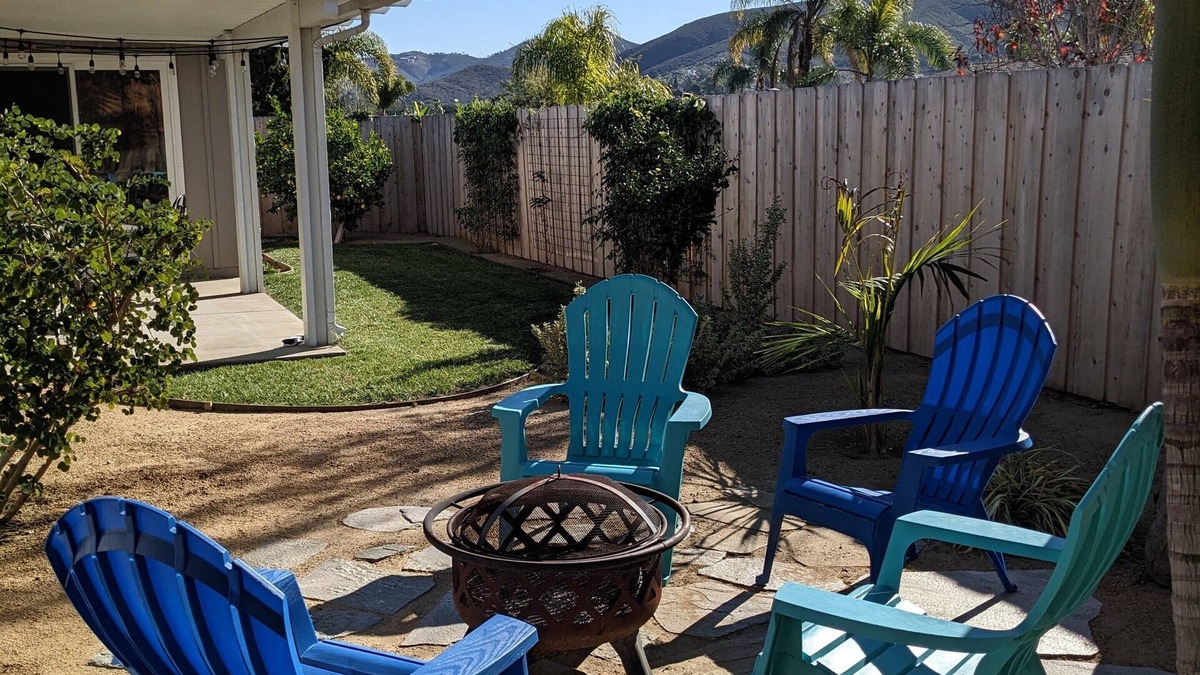 San Marcos House | Lake San Marcos Gem. Walking Distance to Lake, Dining and Golf!