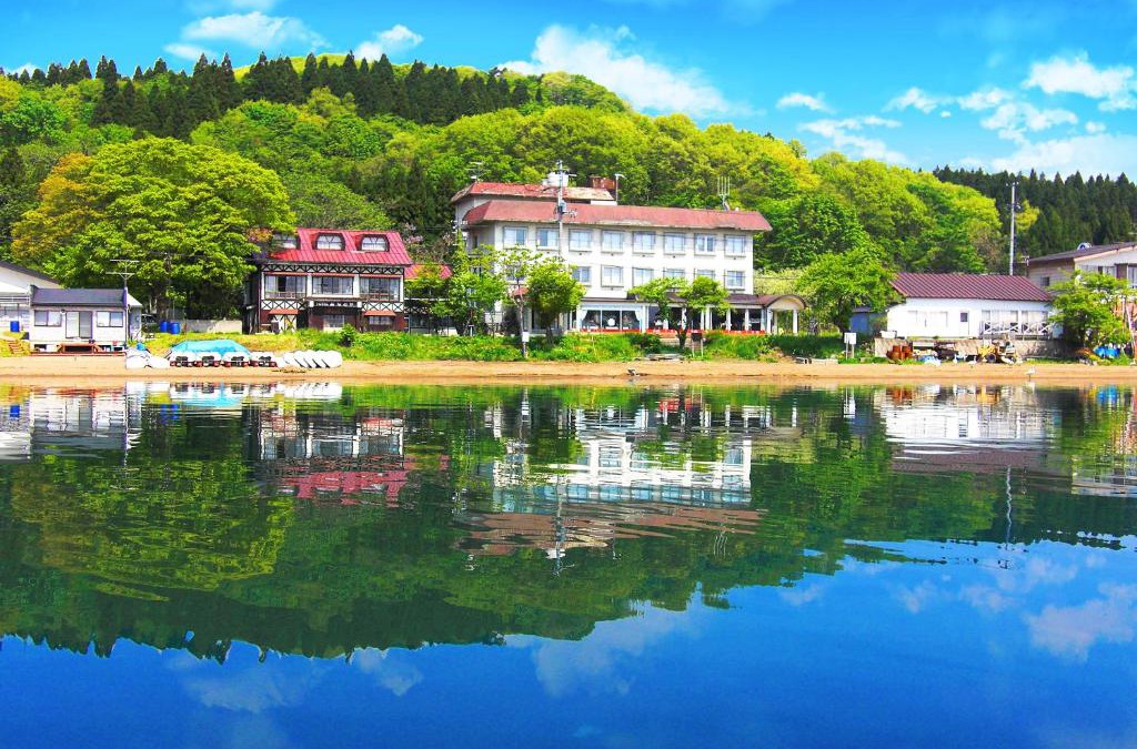 Inawashiro Hotel | Lake Side Hotel Minatoya