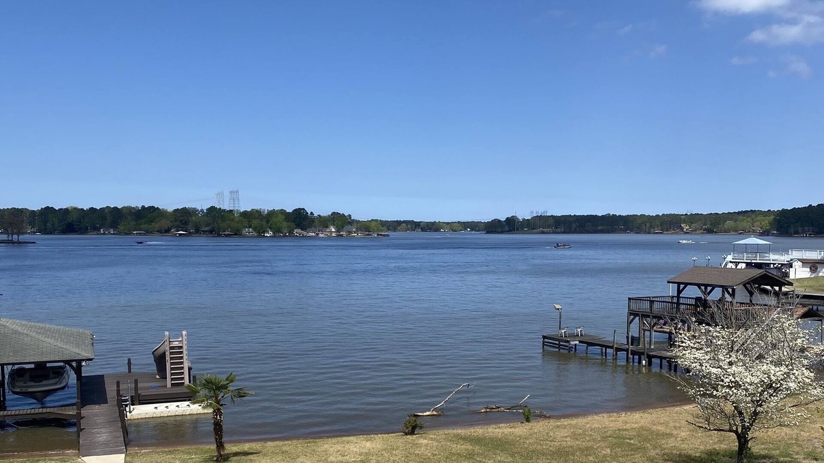 Milledgeville House | Lake Sinclair retreat with Boat Dock, Waterslide and BIG Views!