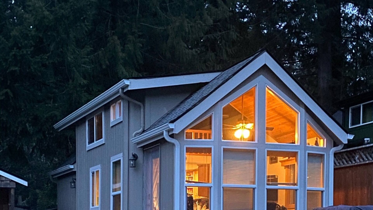 Port Angeles Cabin | Lake Sutherland Chalet Style Tiny House