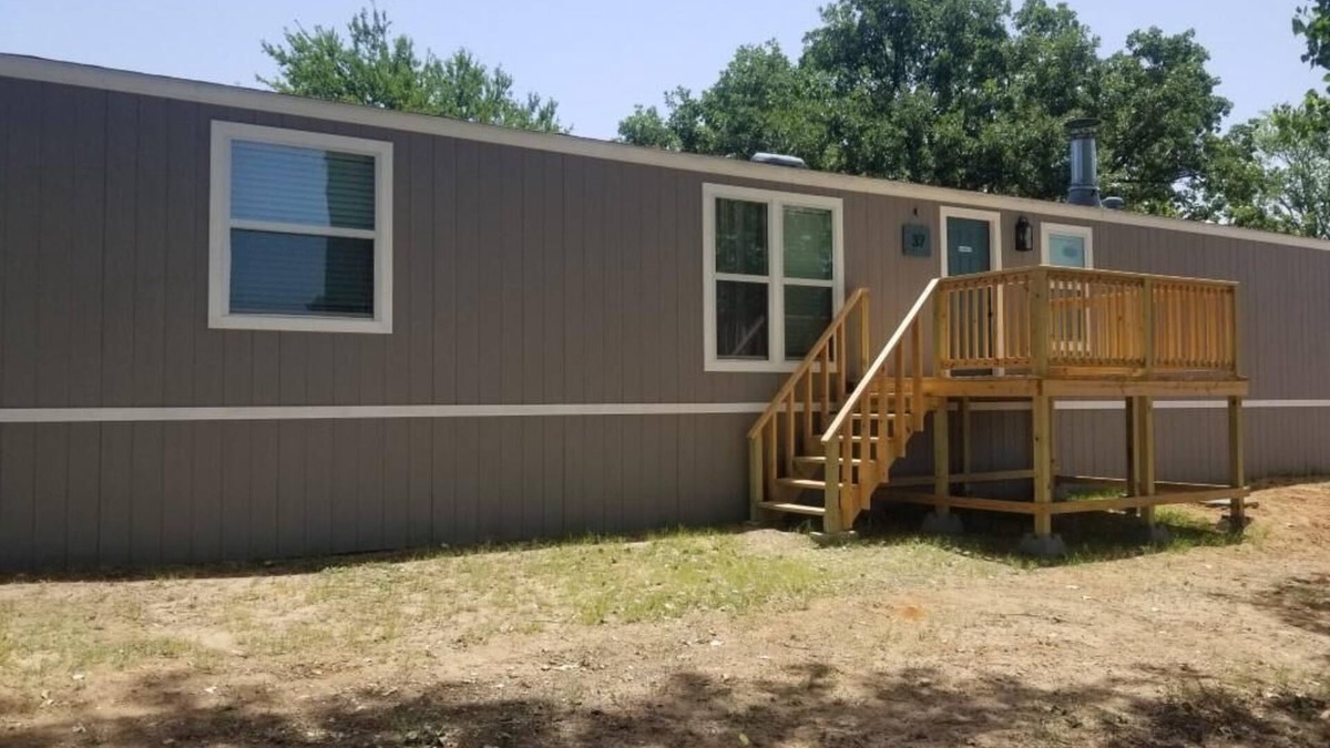 Mead House | Lake Texoma Vacation Home Wakezone