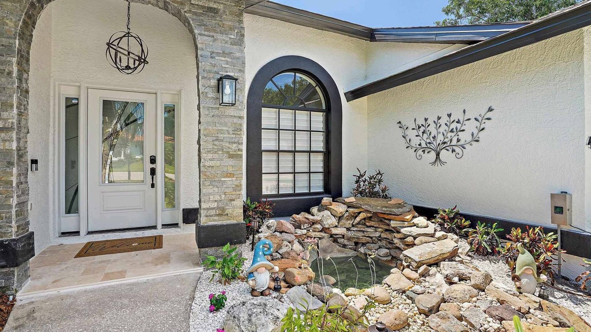 Lake Valencia House | Lake Valencia Cove -Pool Heating Avail