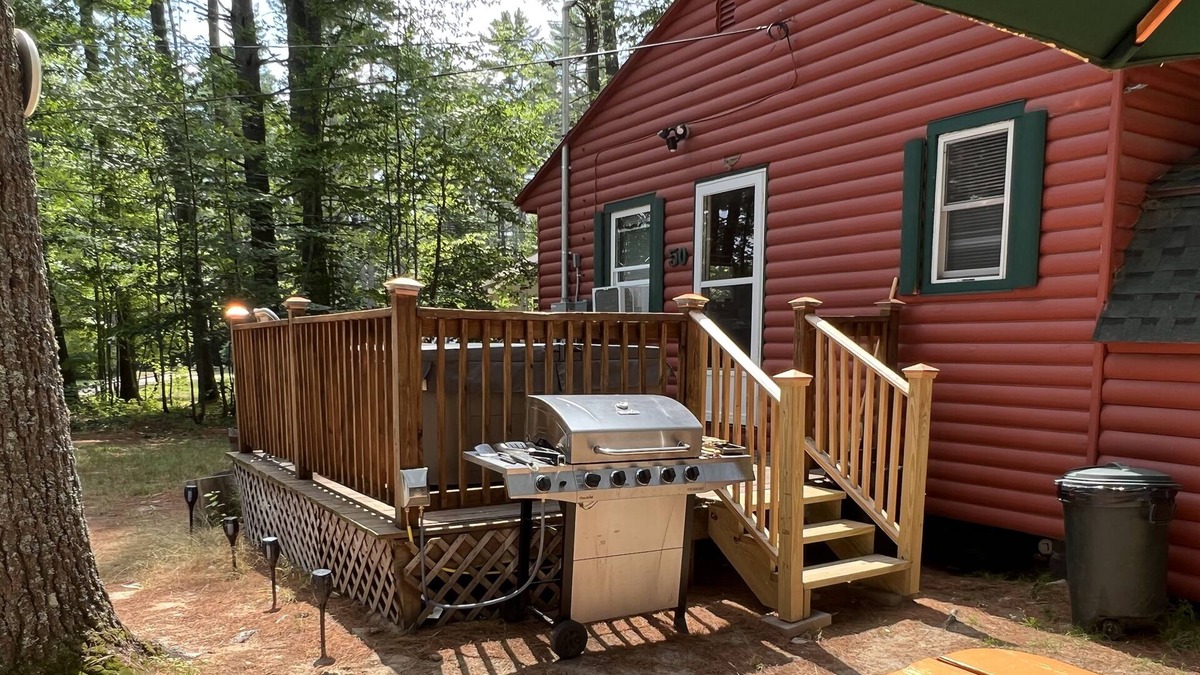 Wakefield House | Lake View Cottage with Hammock/Swing & Fire Pit & Two New Jacuzzi Spa Hot Tubs