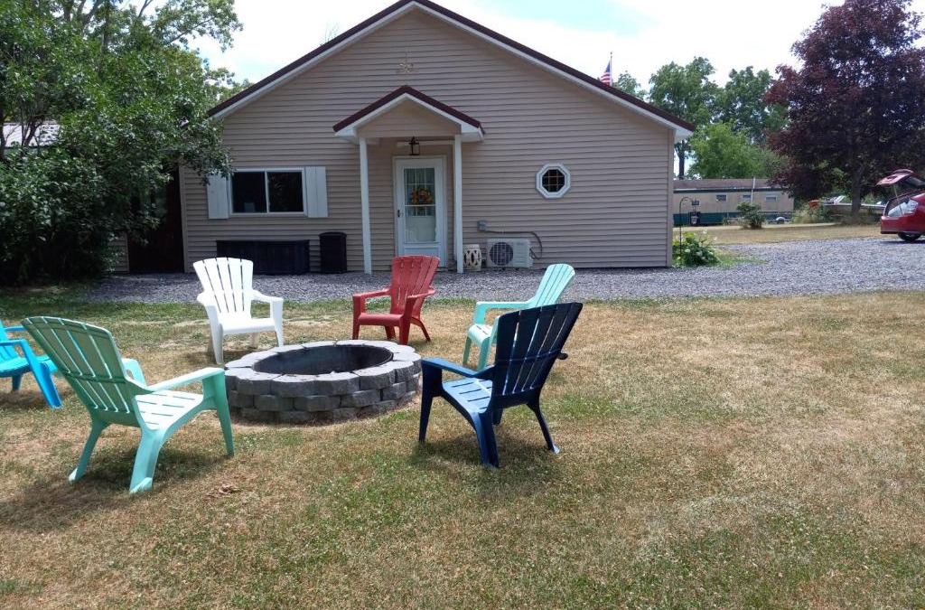 Dundee House | Lake View Eagles Nest