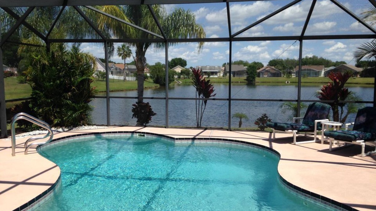 Morgan Point House | Lake View/Large Private Pool/Free Wifi/Cable TV/AC/Low Rates/Beautiful Home