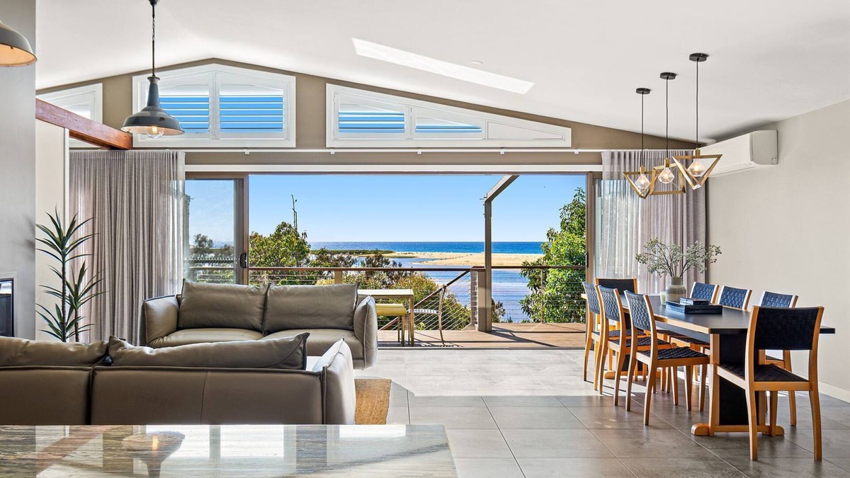 Wallaga Lake House | Lake View Luxury Wallaga Lake - 21 Lakeview Drive