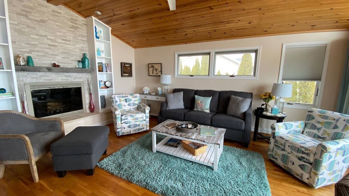 East Tawas House | Lake Watch - Beachfront