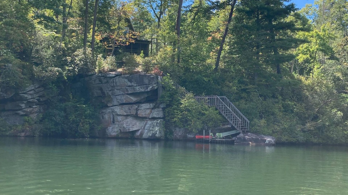 Tallulah Falls Cabin | Lakefront A-Frame steps from Tallulah Gorge and 90 minute drive from Atlanta