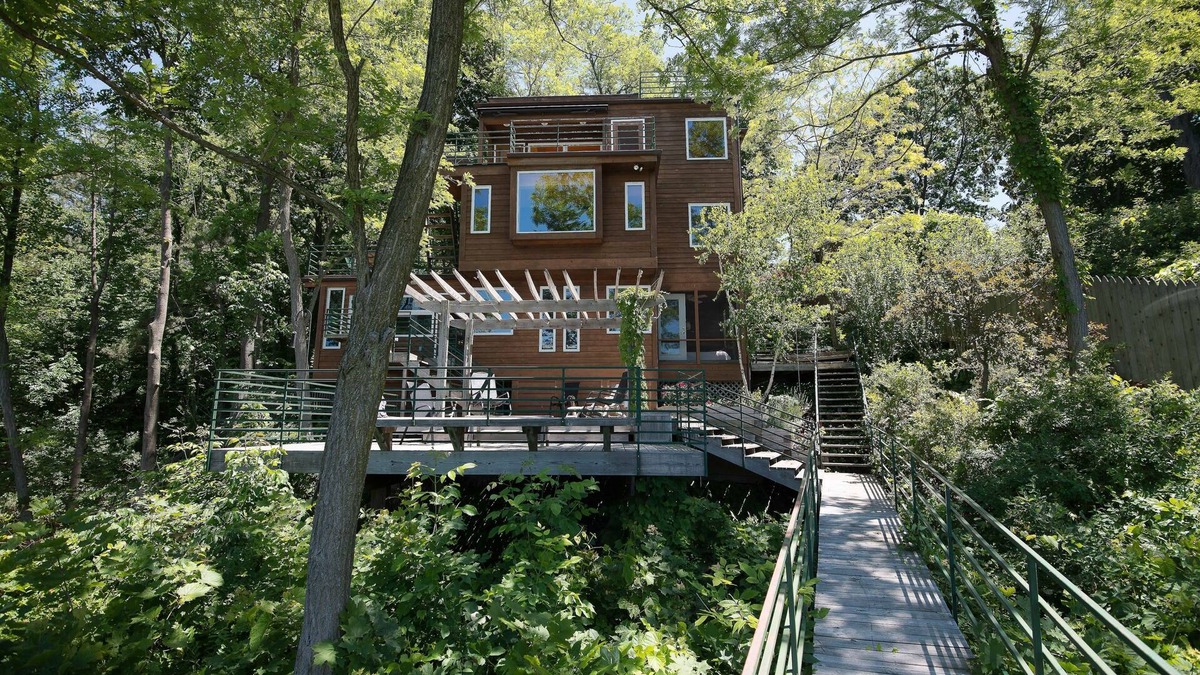 Lakeside House | Lakefront Architect Home, Private Assn Beach Below, 5 Decks