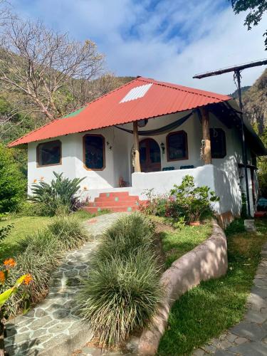 Santa Cruz La Laguna House | Lakefront bungalow - Relaxation Plus
