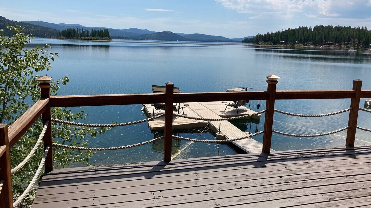 Marion House | Lakefront cabin on Bitterroot Lake - a perfect Montana retreat!