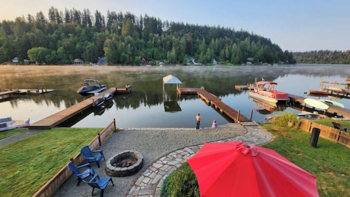Eatonville Cabin | Lakefront Cabin, Stunning Views, Firepit, 29 mi to Rainier.