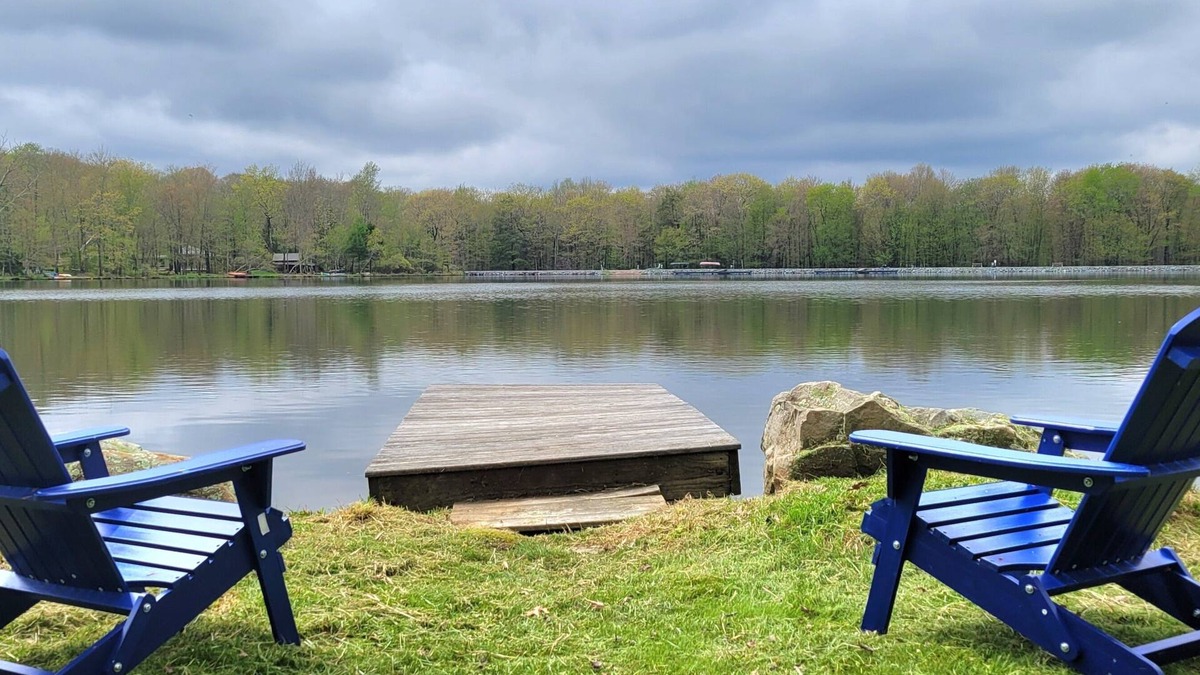 Bouvet Island Cabin | Lakefront Cabin with 2 Kayaks, Fireplace, Firepit, All season water views, Beach