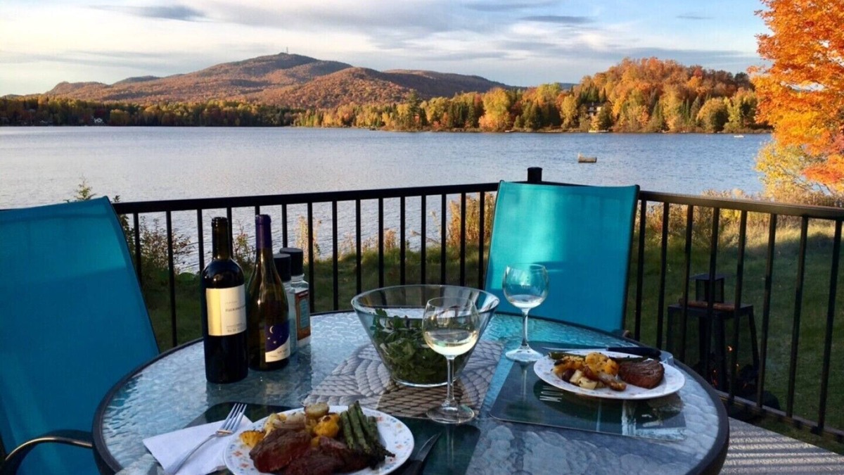 Lac-Superieur House | Lakefront Chalet Mont Tremblant - Spectacular view - WIFI (CITQ 294661)