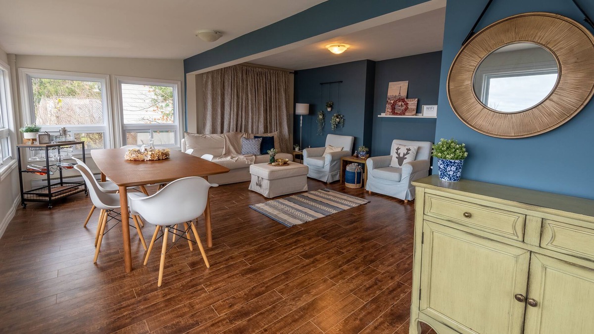Dunsford Cottage | Lakefront Cottage With Hot Tub!!