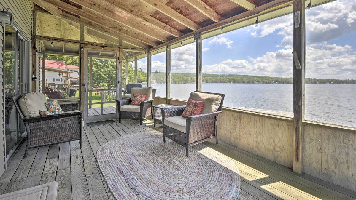 Franklin Cottage | Lakefront Cottage: Boat Dock & Screened Deck!