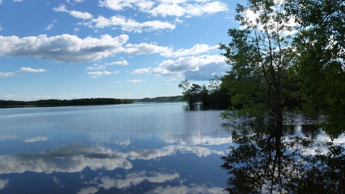 Remsen House | Lakefront Cottage (Hinckley Lake)