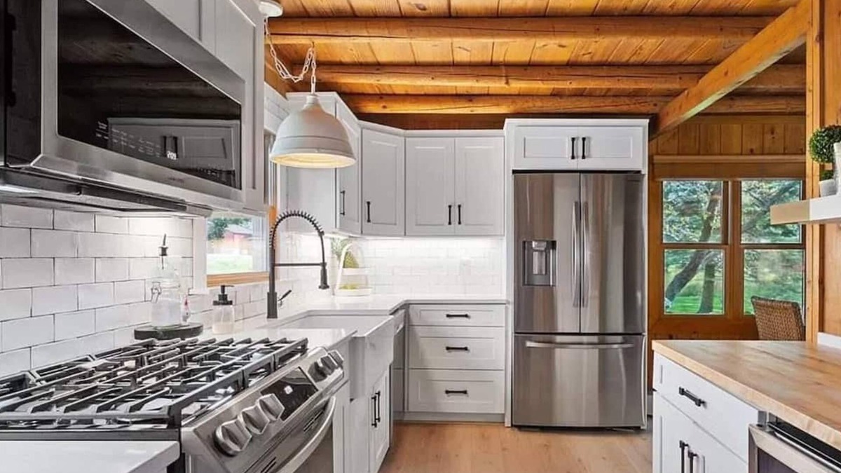 Alden Cottage | Lakefront Cottage on Clam Lake —access to Torch lake!