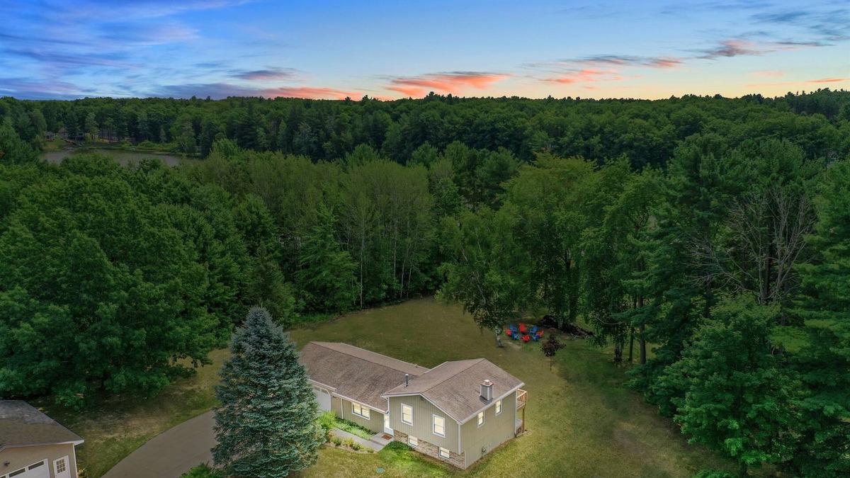 Traverse City House | Lakefront Getaway: Hot Tub, Kayaks & Central A/C
