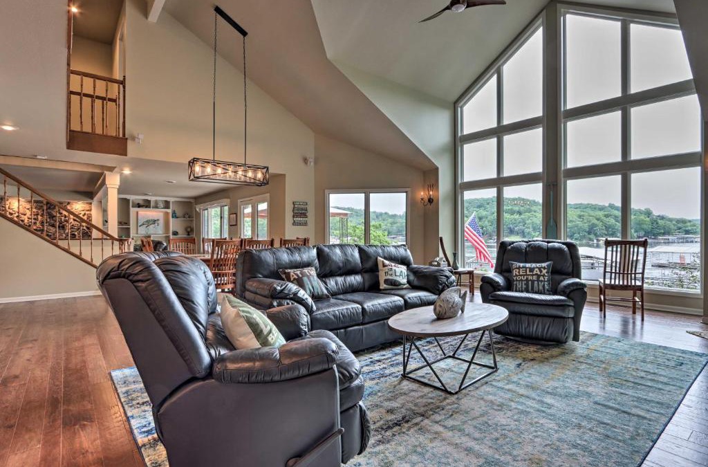 Sunrise Beach House | Lakefront Haven Family-Friendly Sunrise Beach Gem