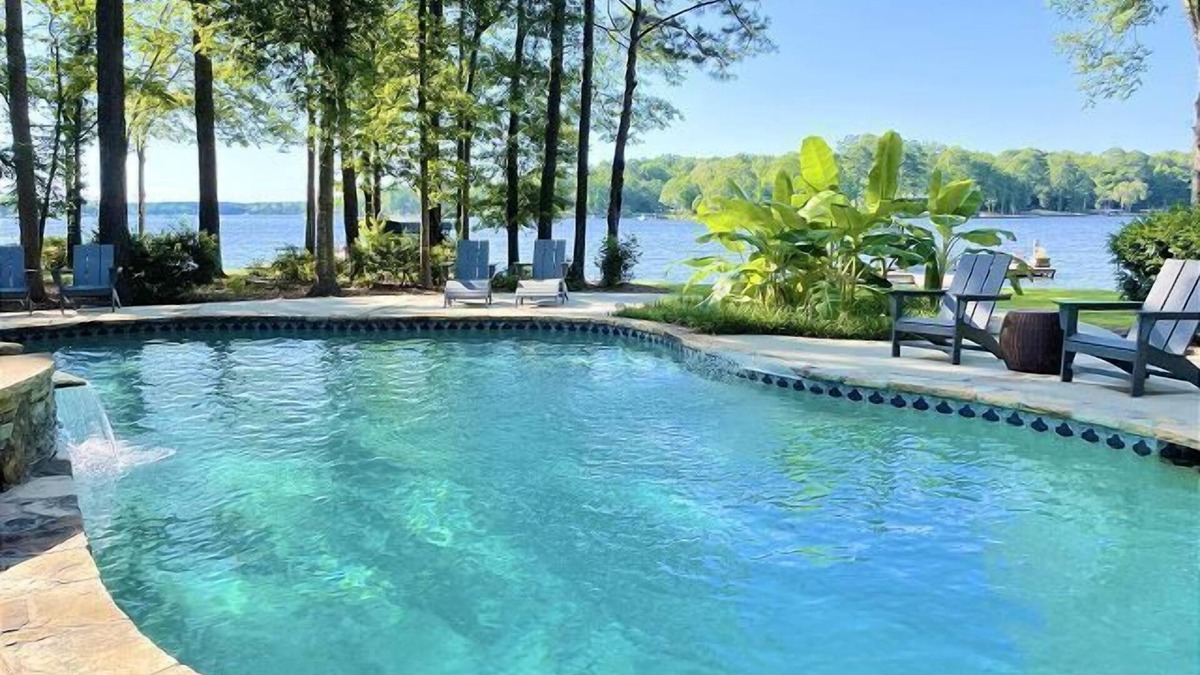 Misty River House | Lakefront Home on Lake Oconee with Salt Water Pool and Hot Tub