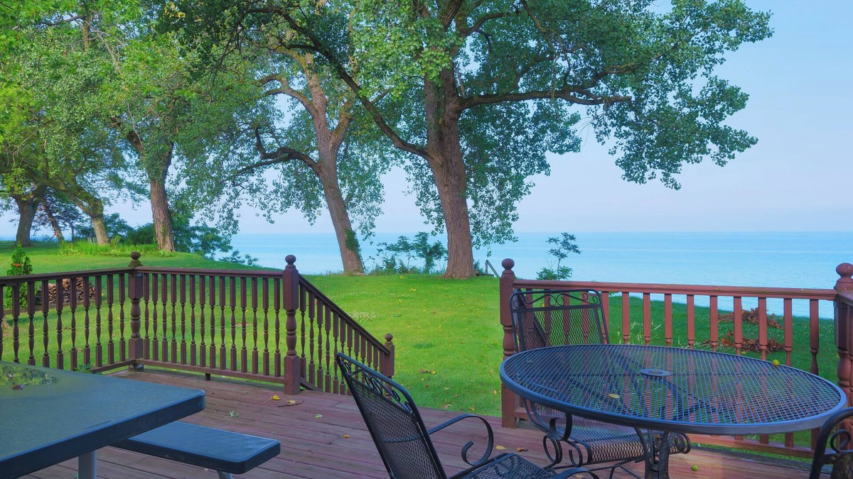 Riverside House | Lakefront home, perfect getaway
