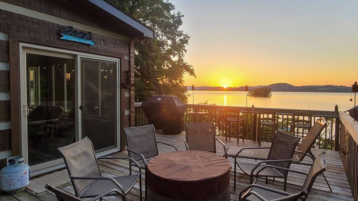 Jefferson City House | Lakefront home w/free attraction tickets, amazing views, & dock