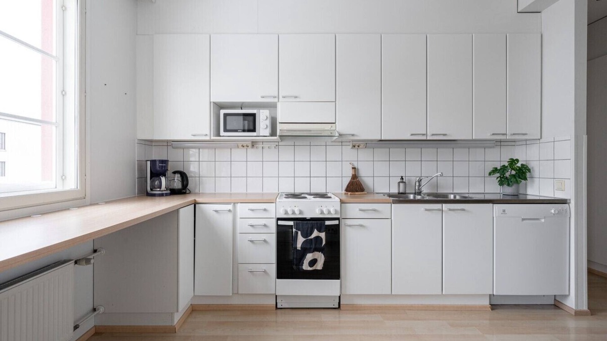 Jyvaskyla Apartment | Lakefront Home with Sauna, hosts up to 8 guests