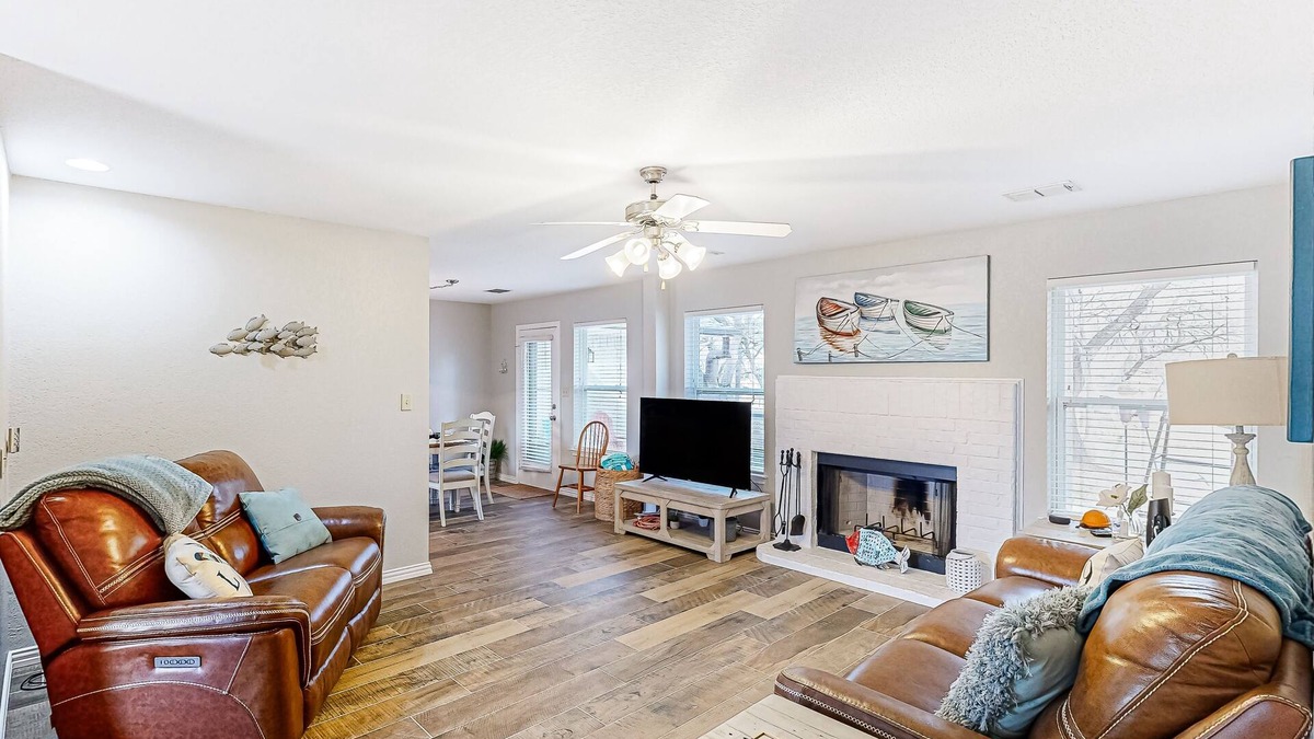 Granbury House | Lakefront home with private dock, BBQ, patio, & updated interior