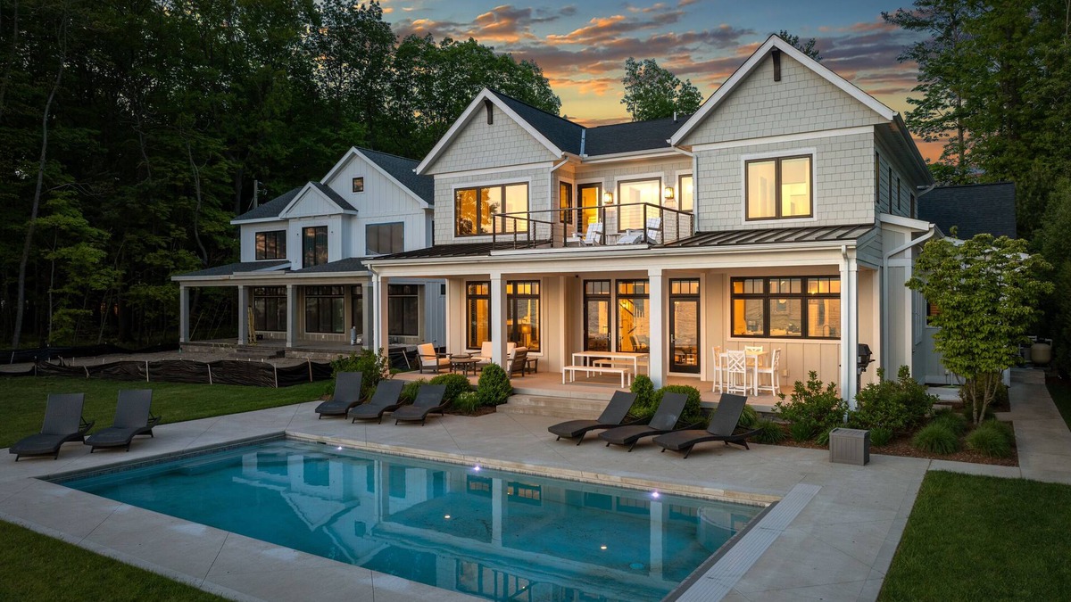 Big Sky House | Lakefront Luxe/ Heated Pool Game Room Workstations