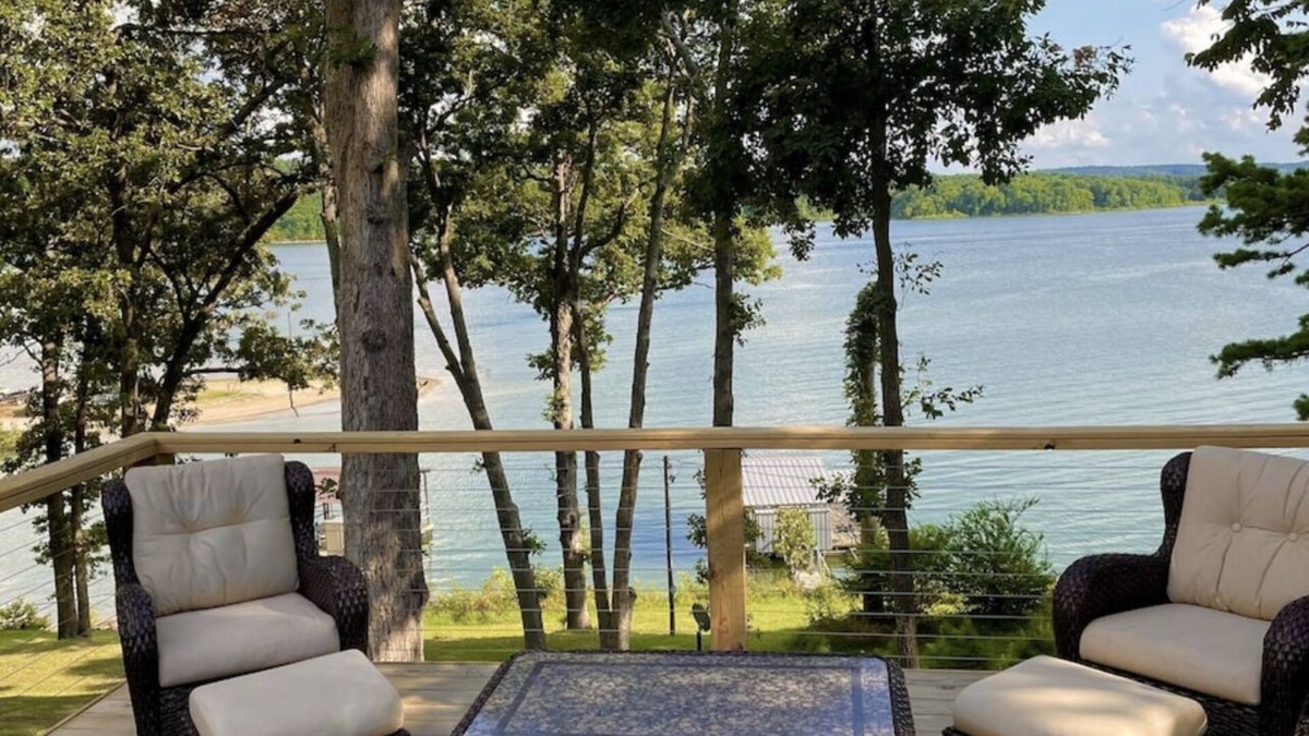 Rogers House | Lakefront Luxury! Direct/Easy Water Access, Spa, Fire Pit & Boat Launch