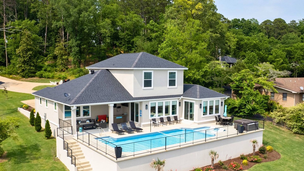 Hot Springs House | Lakefront Luxury | Pool | Hot Tub | Fire Pit | 5BR