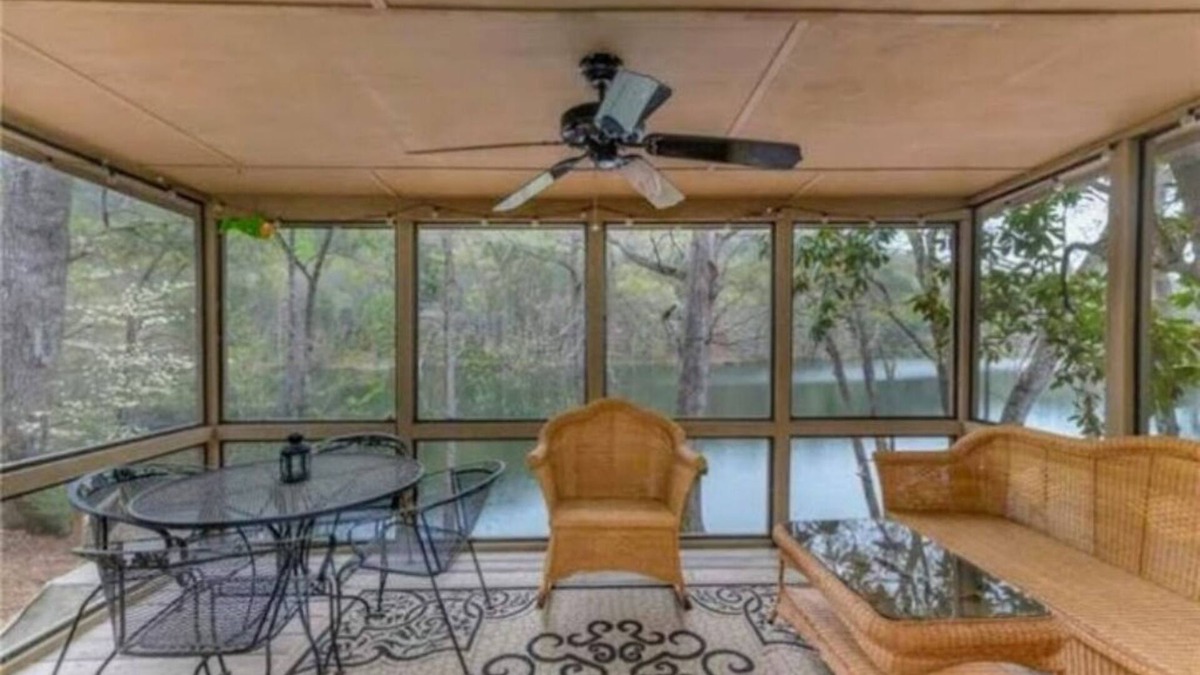 Lake Lure House | Lakefront Mountain View Golf Villa in Rumbling Bald Resort, Lake Lure
