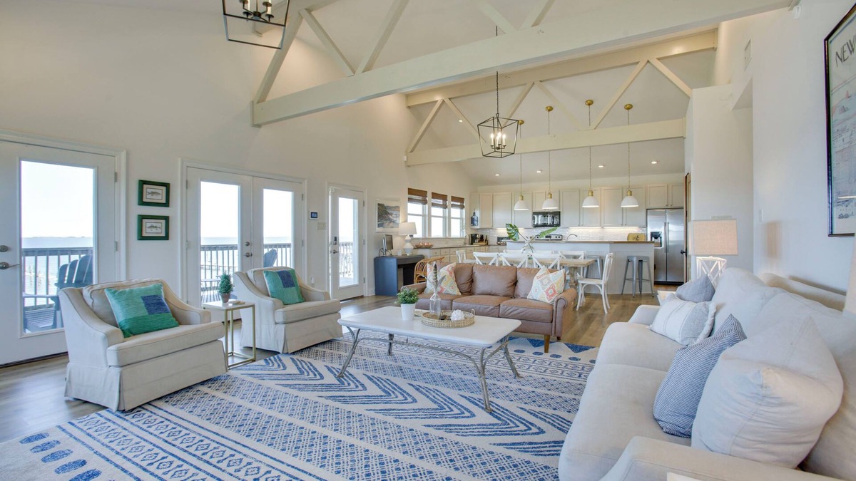 Lake Catherine House | Lakefront NOLA Home w/Hot Tub & Views!